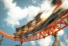 Illustration promotionnelle pour le stage été ado à Bruxelles de la FIJ, avec des activités comme Walibi et la mer