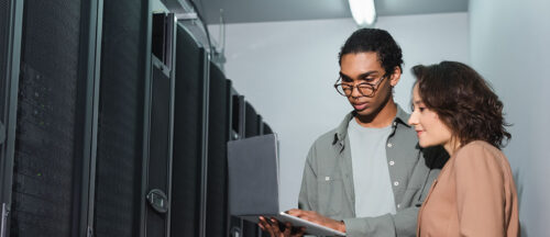 Un technicien informatique